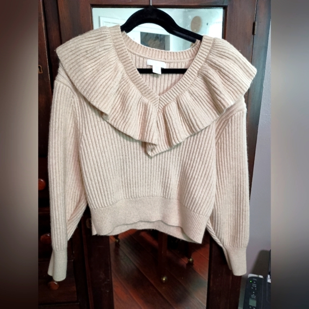H&M Cream Ribbed Knit Sweater_ Medium